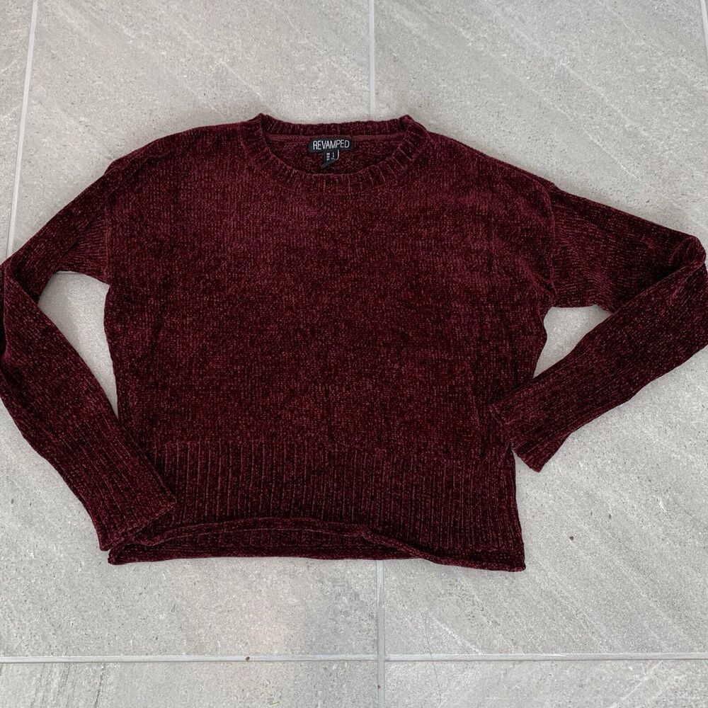 Revamped Crushed Red Velvet  Pullover Sweater Size L